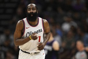 华体会体育穆雷焦点对战，哈登与70激战巴塞罗那分钟，险胜胜负难料！的简单介绍