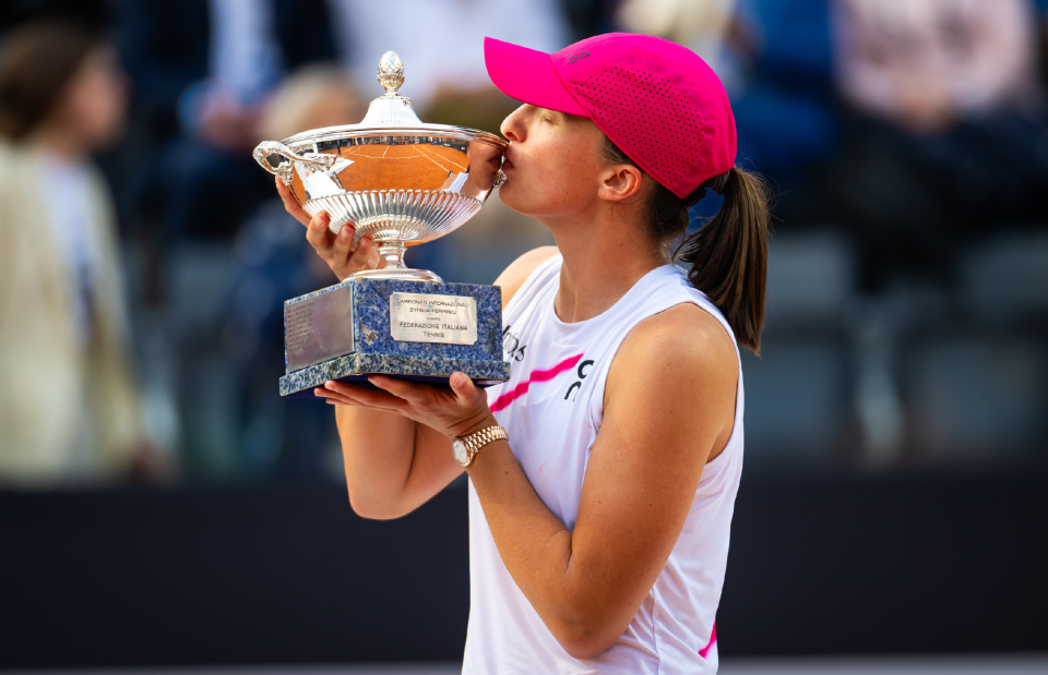 科维托娃重返赛场，爆冷首场状态出色，德国队观众沸腾！的简单介绍